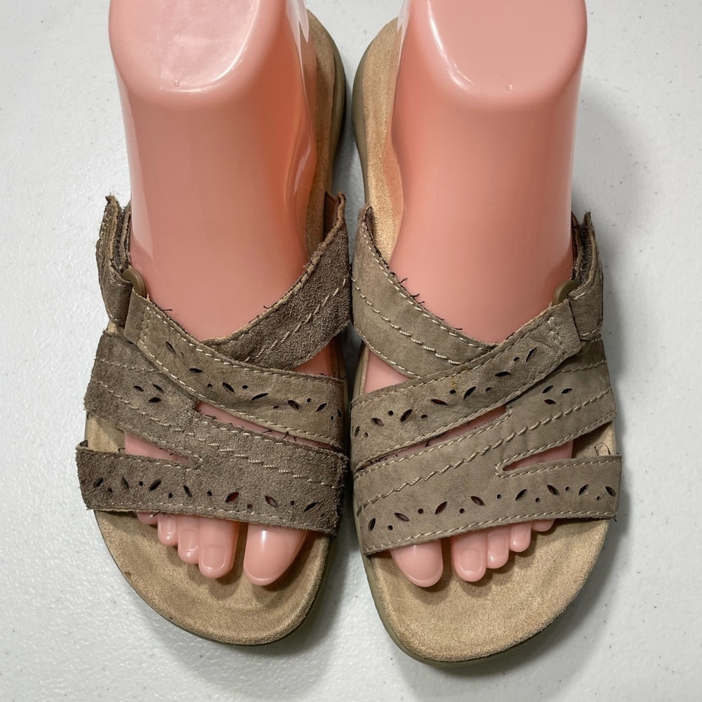 Earth Origins Womens  Tan Sandals Size 7.5 SB-65